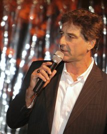Jon Manfrellotti plays Gianni on Everybody Loves Raymond