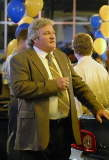 Brad Leland plays Buddy Garrity on Friday Night Lights