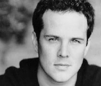 Scott Weinger plays Steve Hale on Full House
