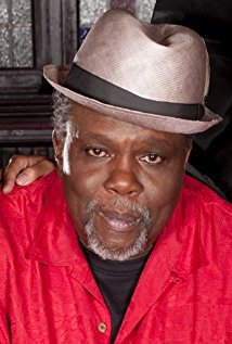Harold Sylvester plays Griff on Married With Children