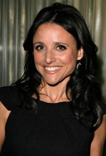 Julia Louis plays Elaine Benes on Seinfeld