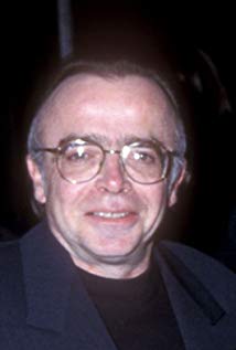 Tom Braidwood plays Melvin Frohike on The X Files